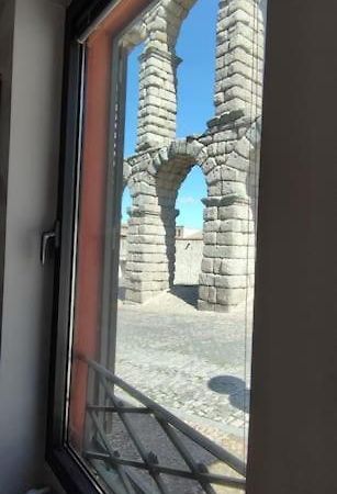 塞哥维亚Casa Bajo El Acueducto Con Plaza De Garaje别墅 外观 照片
